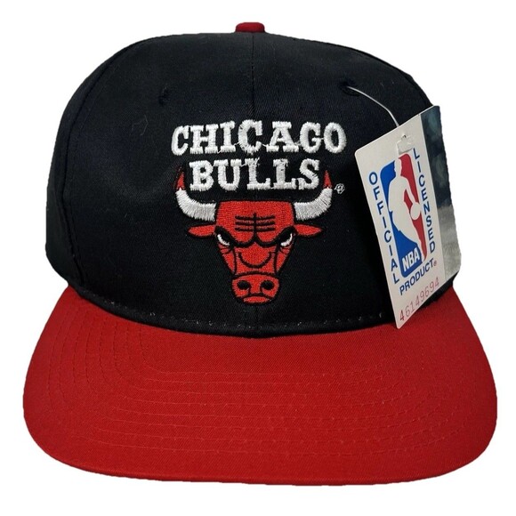 VINTAGE CHICAGO BULLS SNAPBACK HAT CAP ADULT BLACK/RED NWT 90'S NOS JORDAN - Picture 1 of 13